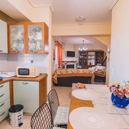 Olga Sea Front - Happy Villa *